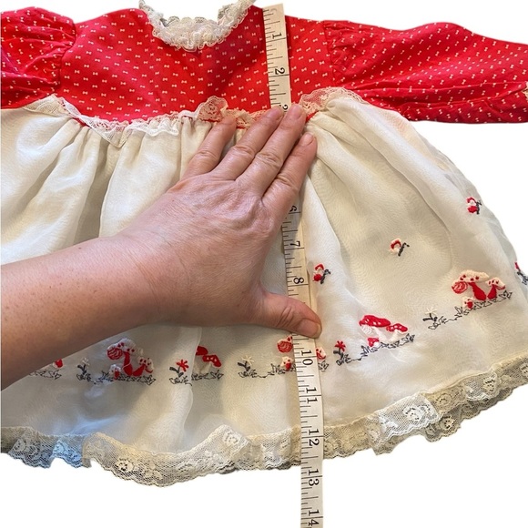 Rare vintage 70s red and white embroidered mushroom baby dress 3-6 mos - Picture 9 of 9